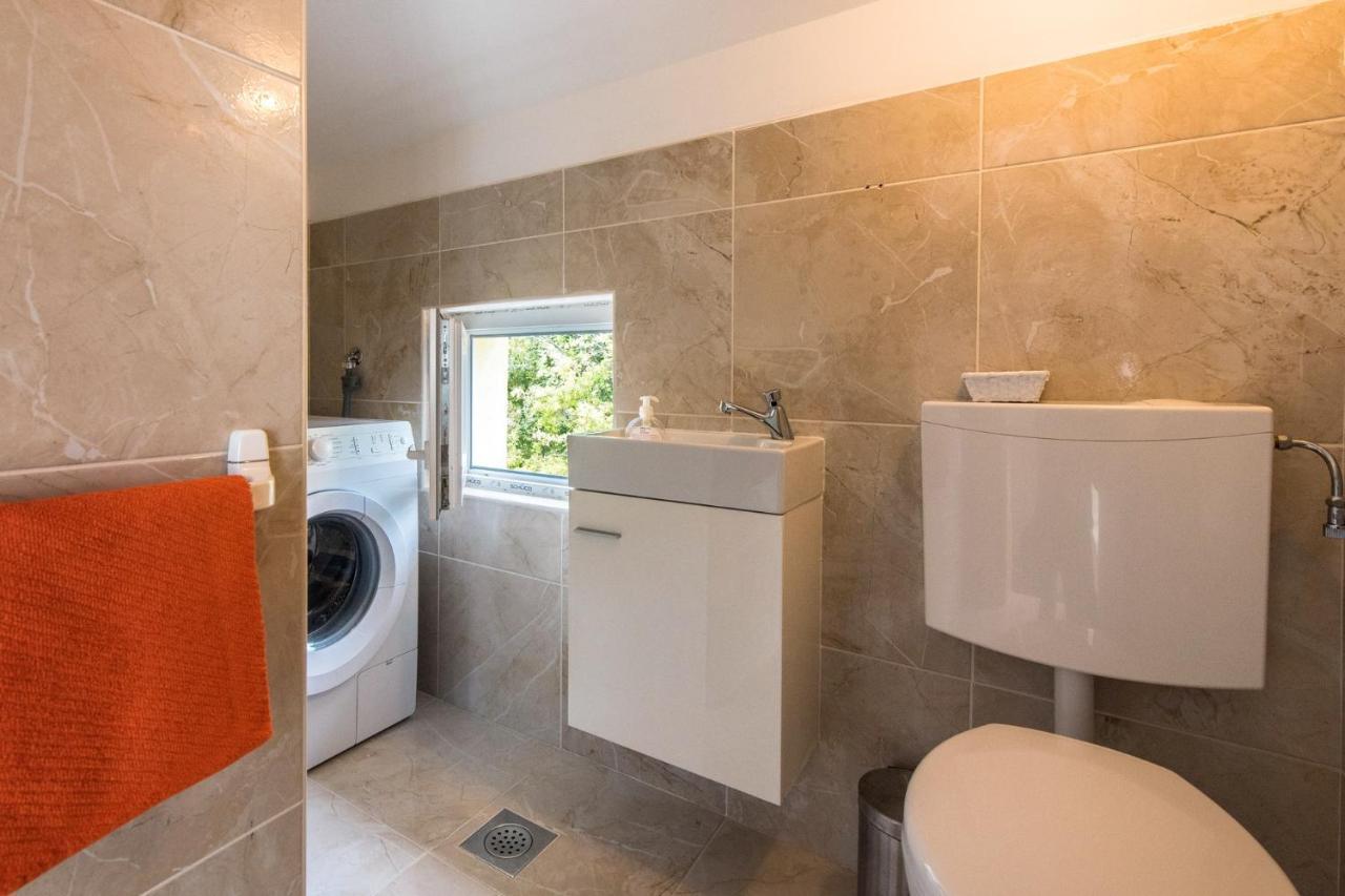 Apartments With A Parking Space Dramalj, Crikvenica - 5592 ภายนอก รูปภาพ